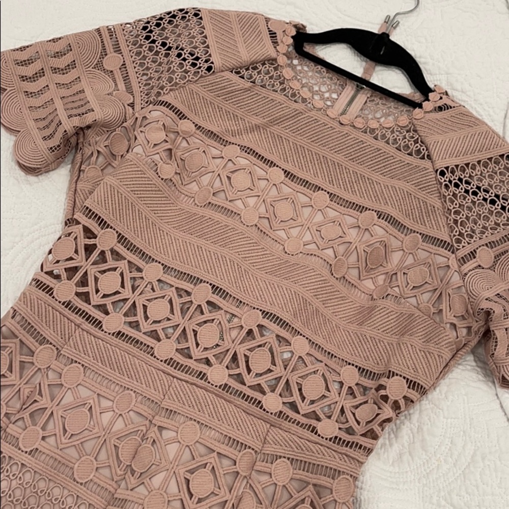 Lace romper - Picture 2 of 2